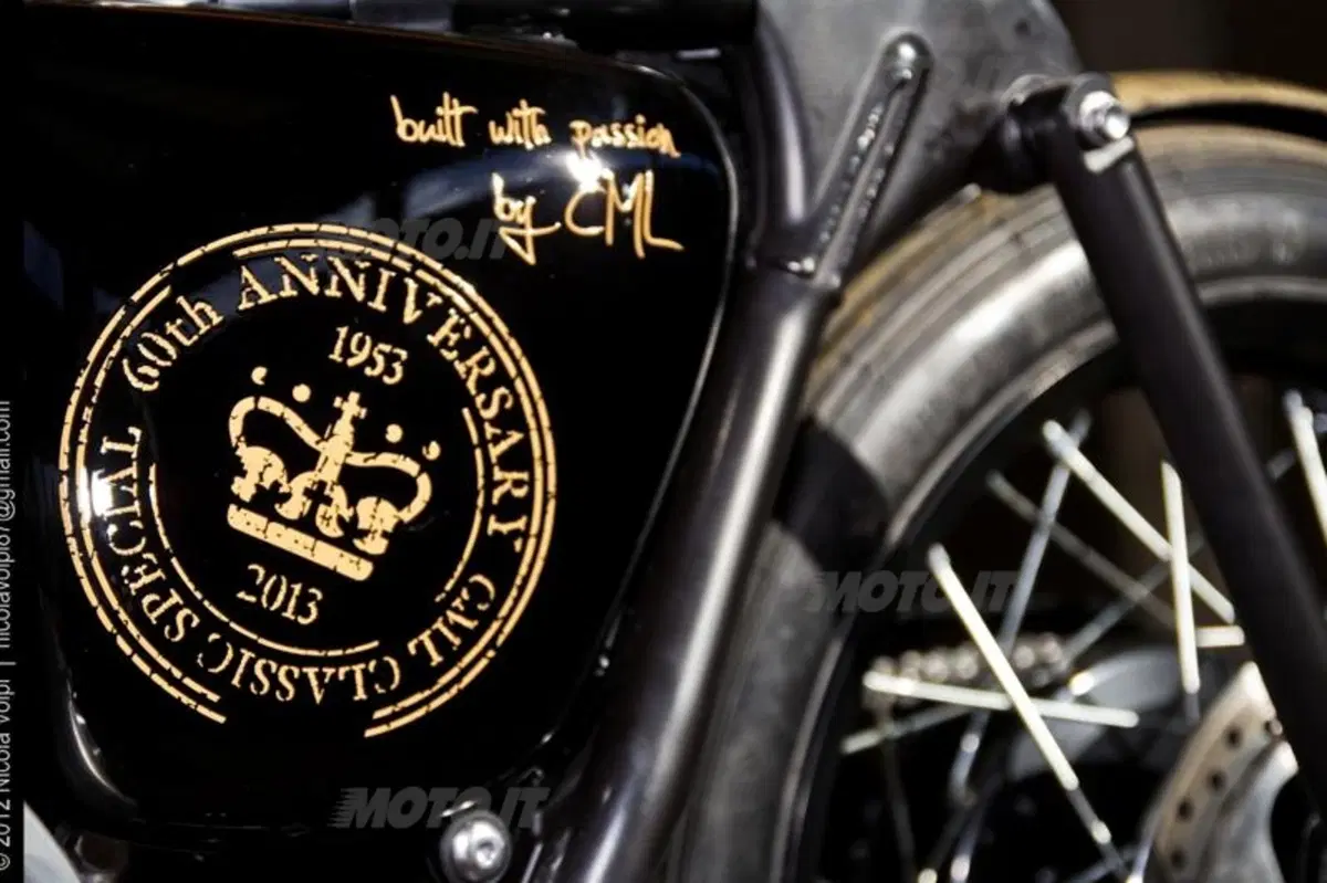 CML Classic Special: Triumph Thruxton Queen Elizabeth Coronation (19)