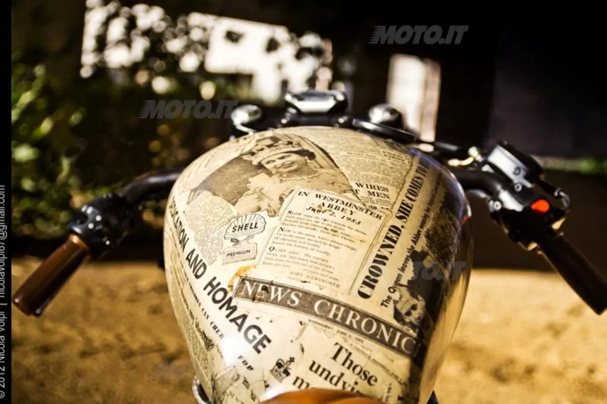 CML Classic Special: Triumph Thruxton Queen Elizabeth Coronation (20)