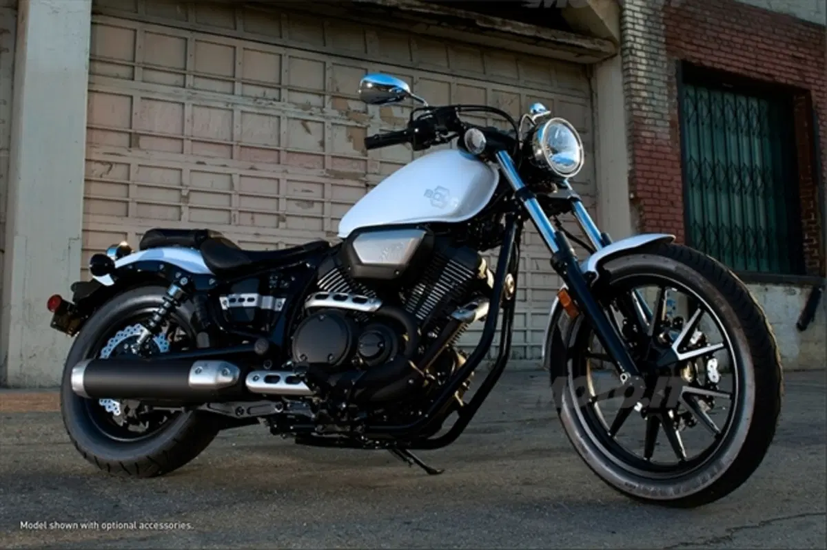 Yamaha: due custom per il mercato USA (8)