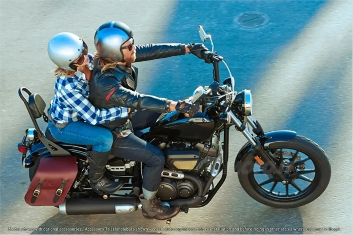 Yamaha: due custom per il mercato USA (13)