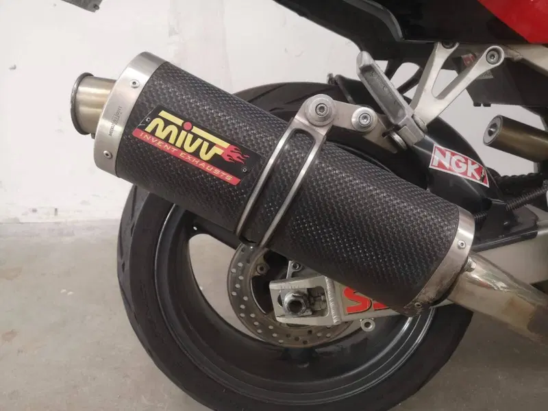 Kawasaki ZX-6R (6)