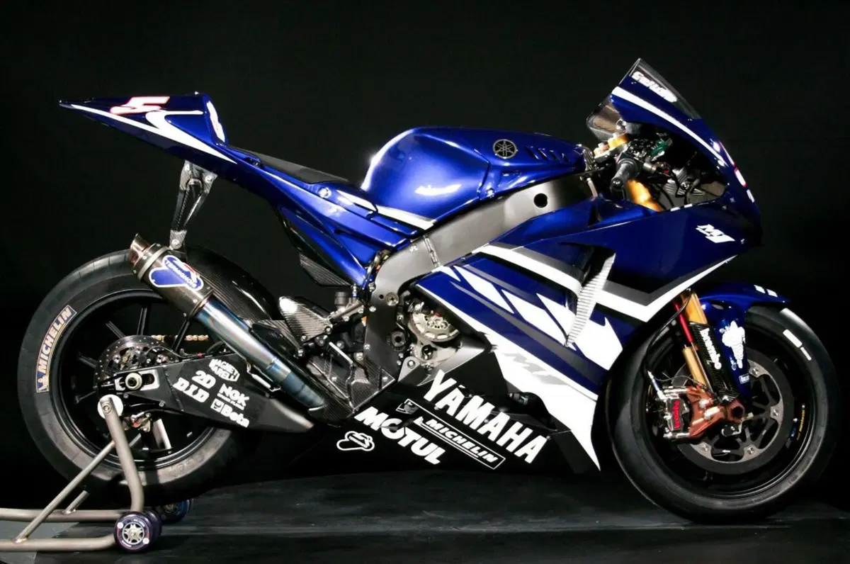 La storia della Yamaha M1 in venti immagini [GALLERY] (6)
