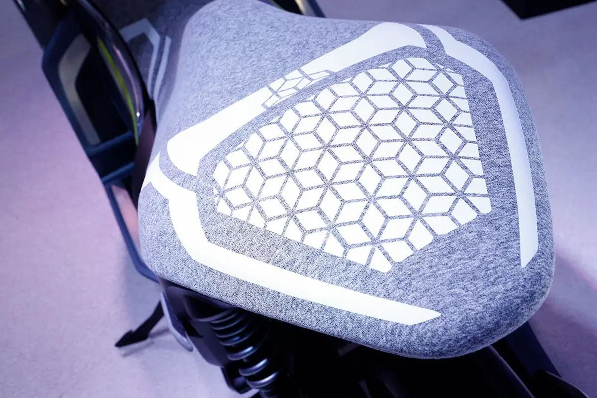 Yamaha E01. Dal concept al modello di serie? Il nome c'è (15)