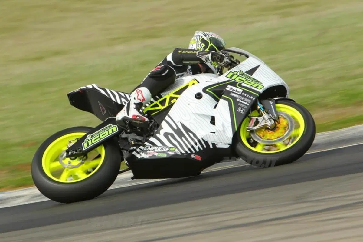 Bostrom e Atlas con le Empulse RR nel campionato TTXGP (4)
