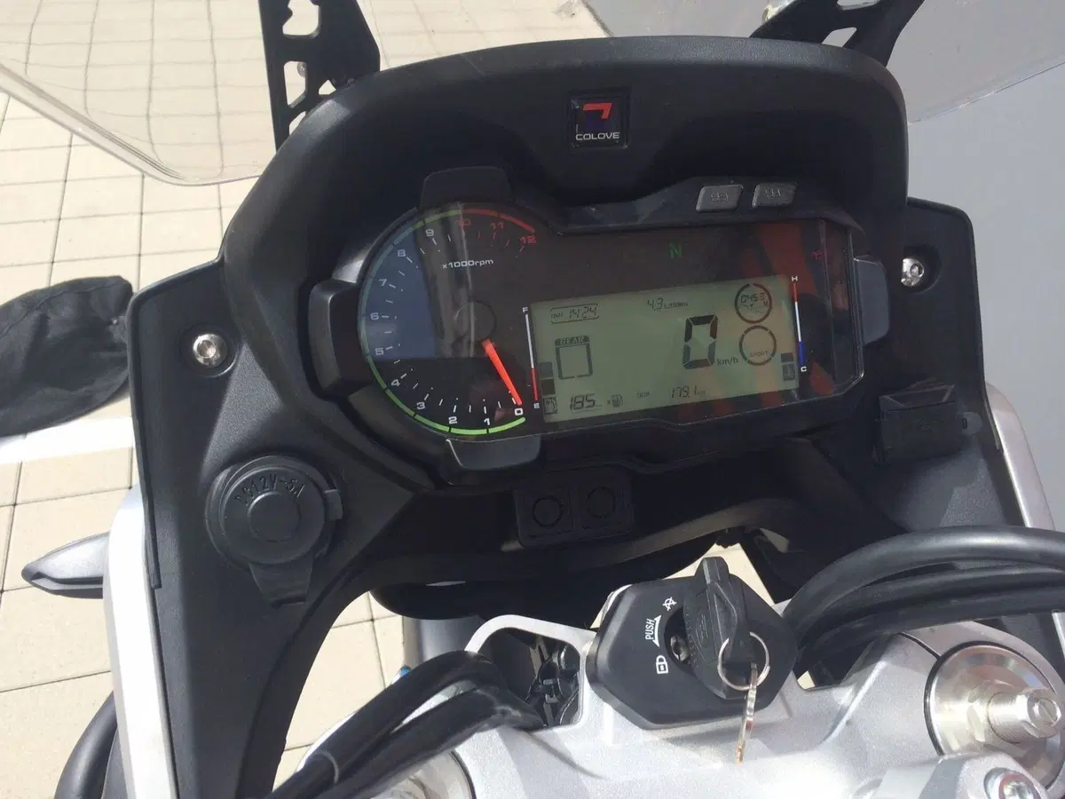 Colove 800X, l'Adventure un po' Ténéré 700 e un po' KTM 790 (5)