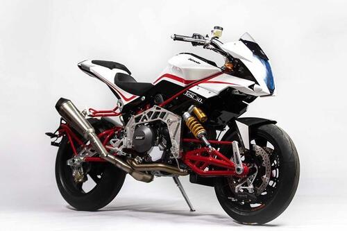 Bimota Tesi 3D Edizione Finale: tre esemplari in vendita in UK (2)