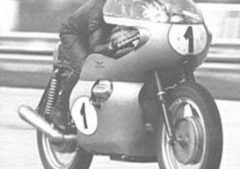 Il kit Record per Moto Guzzi V7 Racer