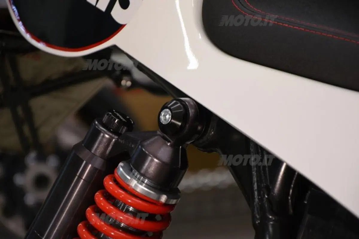 Free Spirits: Triumph Classic Riser Block and Damper kit plugs
