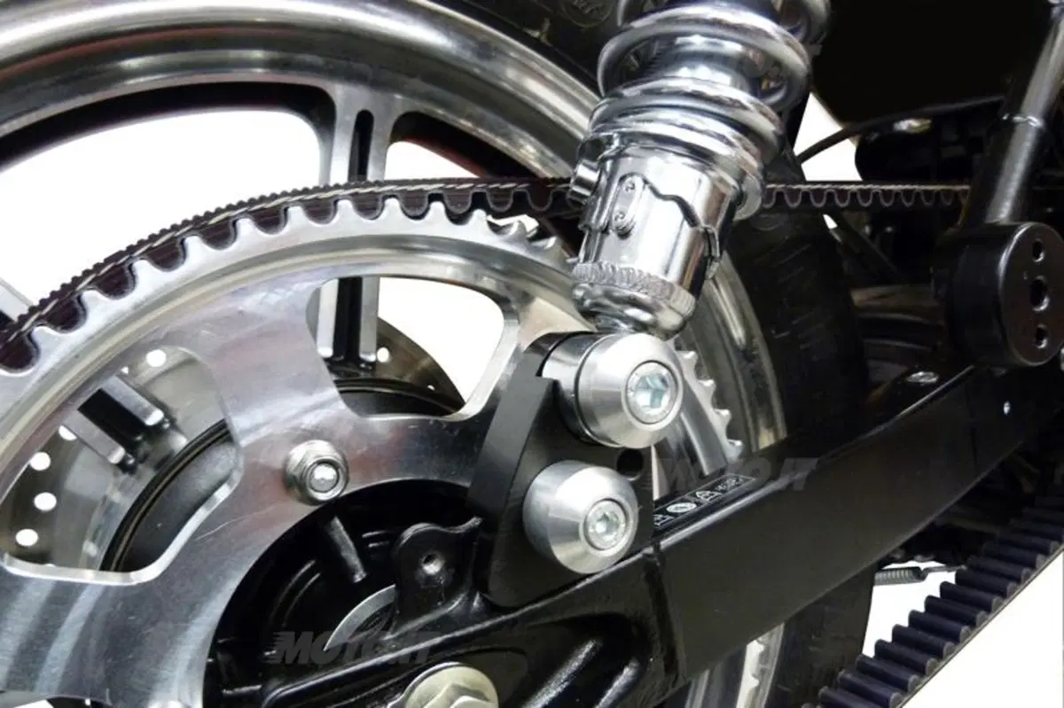 Free Spirits: Triumph Classic Riser Block and Damper kit plugs (5)