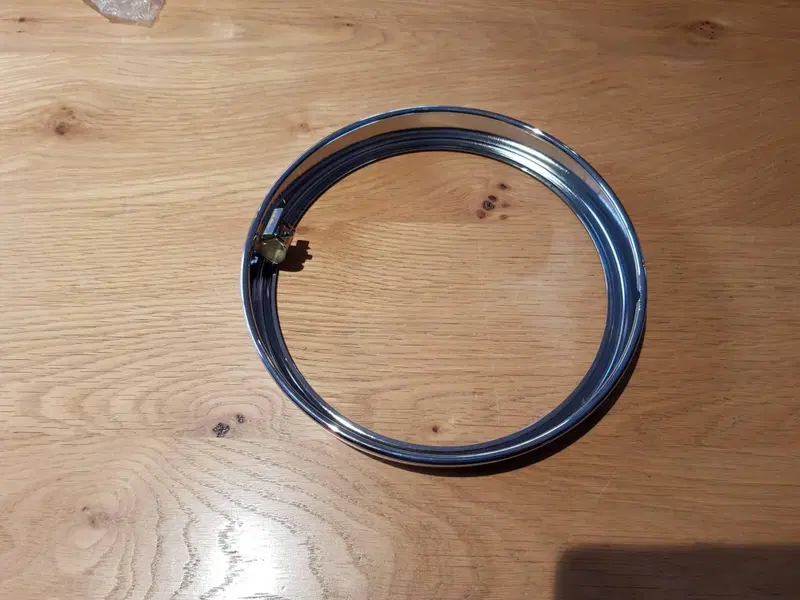 Anello di fissaggio faro BMW (2)