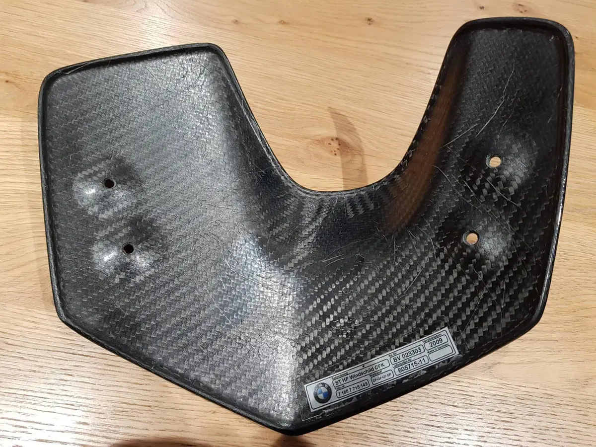 Set parabrezza in carbonio BMW (2)