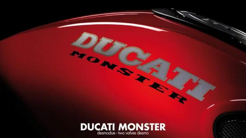 Ducati Monster: un libro dedicato ai "mostri" a due valvole