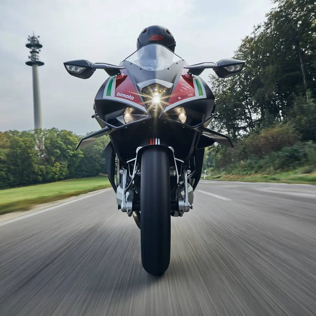 Bimota, prime immagini della Tesi H2 Carbon (10)