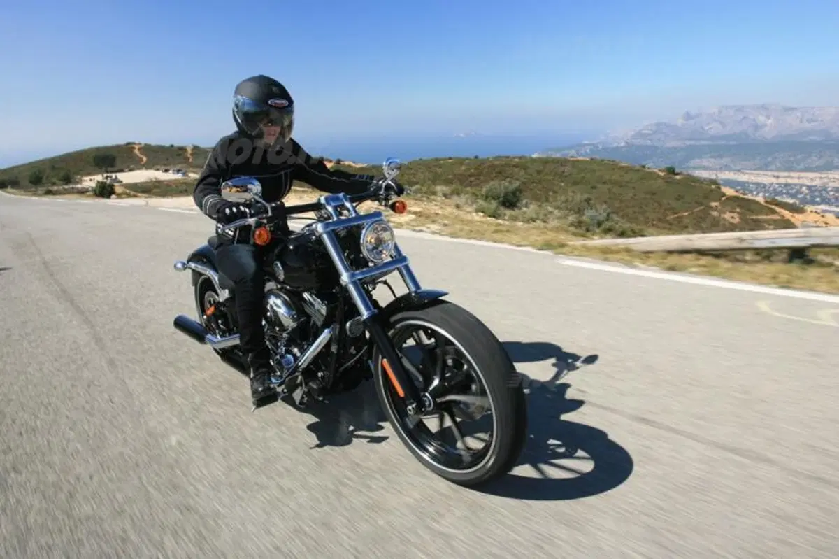 Harley-Davidson Softail Breakout 