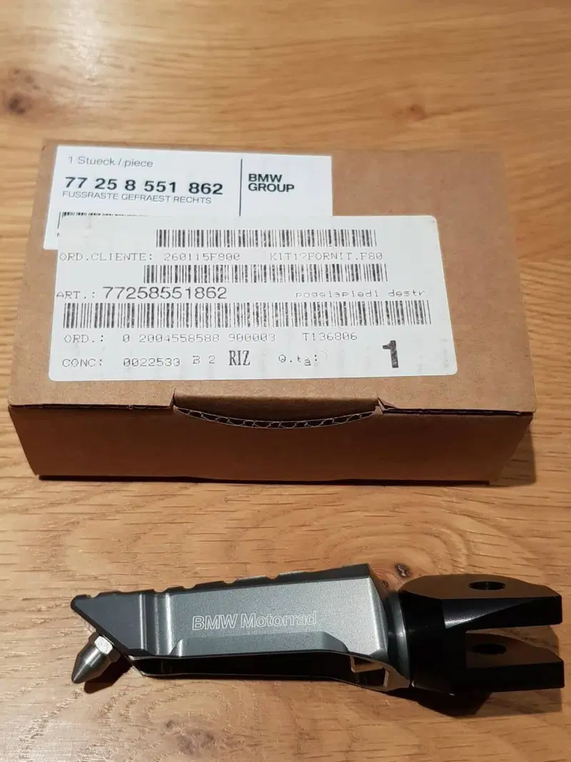 Poggiapiedi destro HP fresato BMW (2)