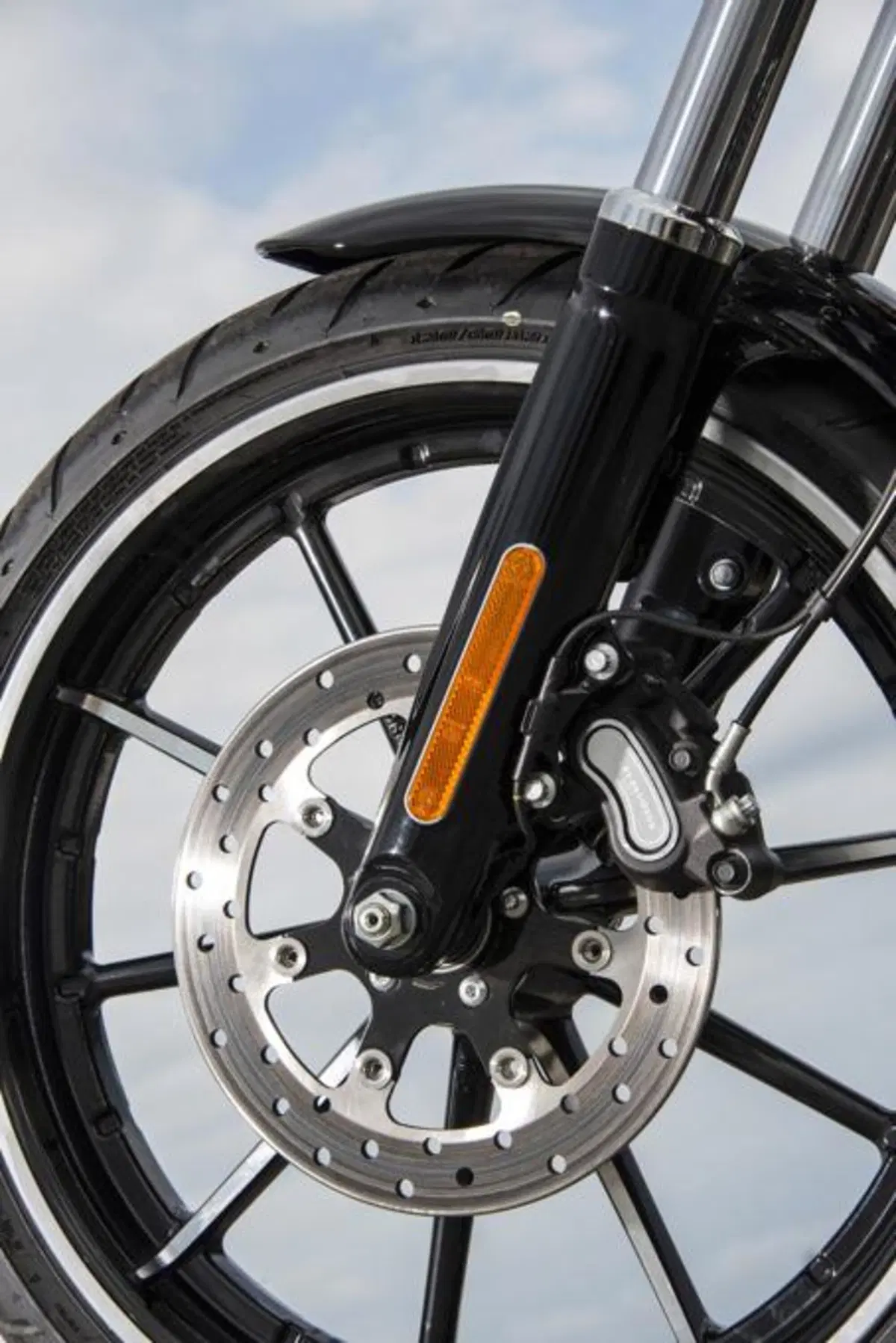 Harley-Davidson Softail Breakout  (35)