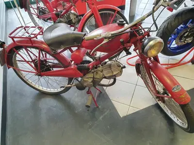 Moto Guzzi Guzzino 65 d'epoca