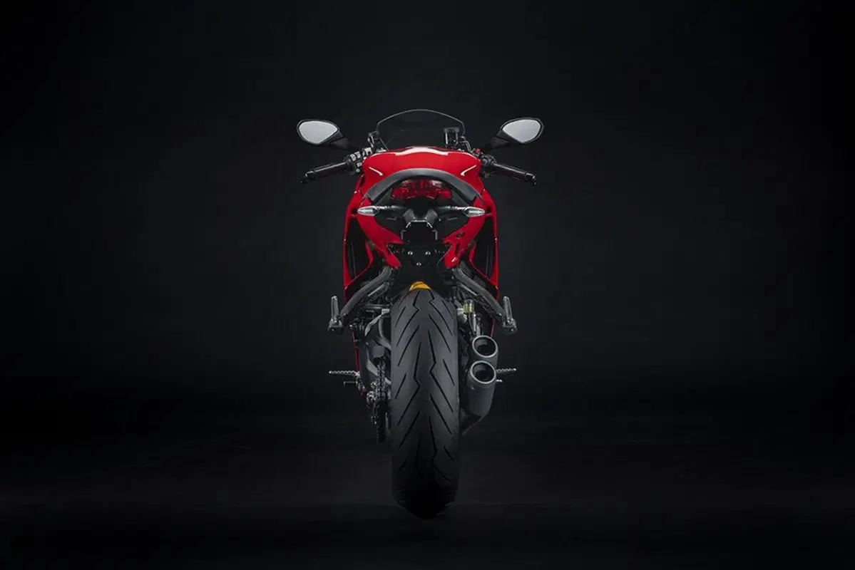 Ducati SuperSport 950 e 950 S 2021: dati e foto (8)