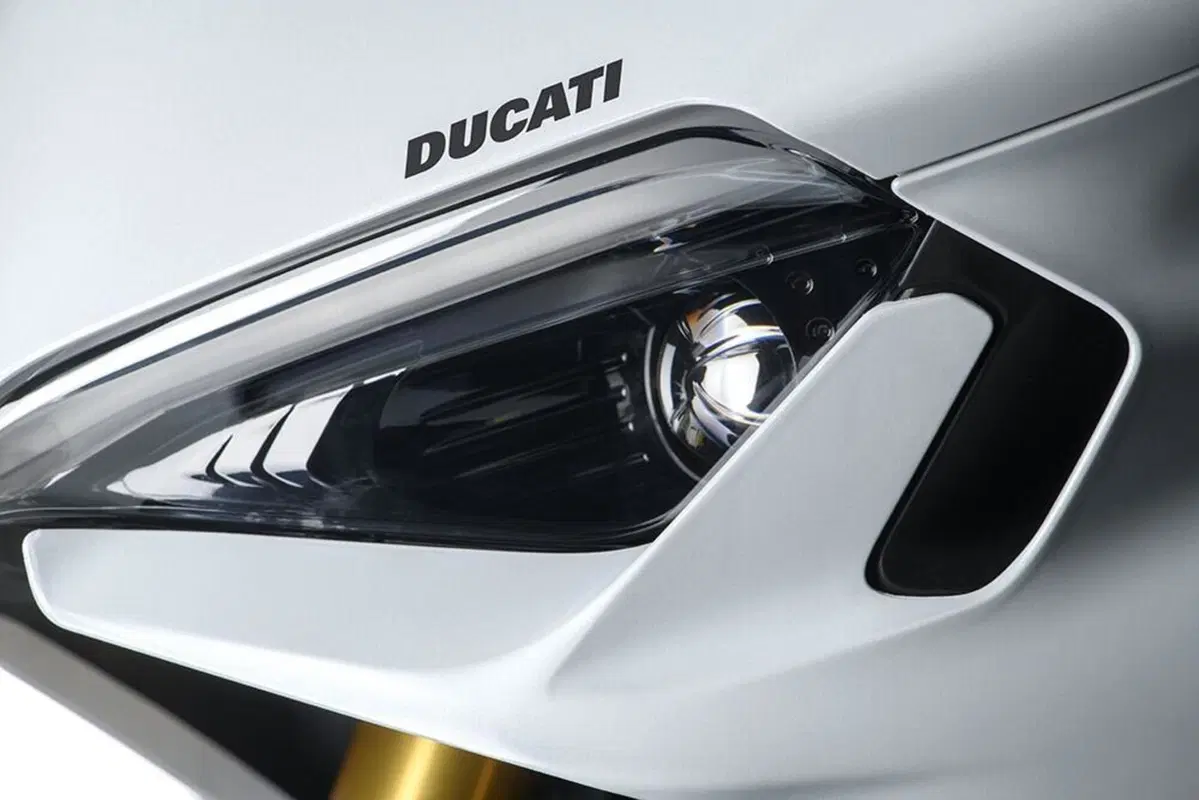 Ducati SuperSport 950 S 2021 (24)