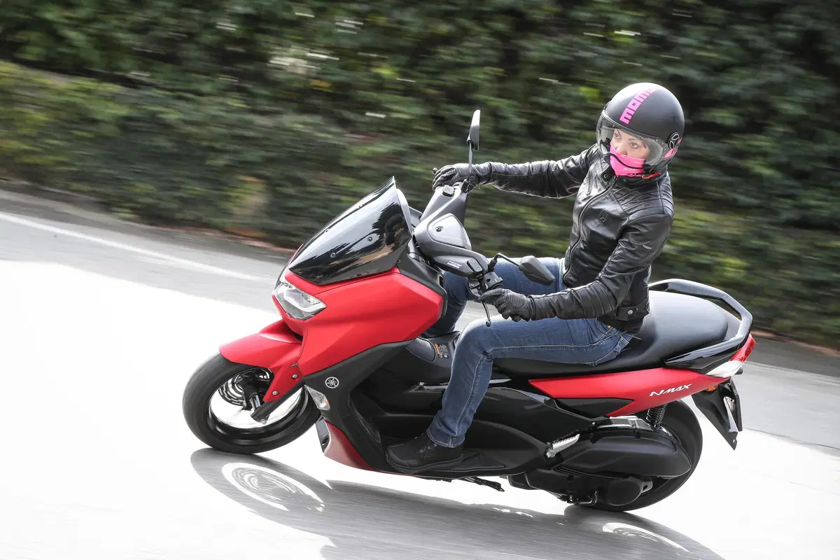 Yamaha NMAX 125 (5)