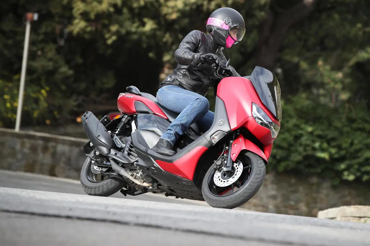 Yamaha NMAX 125 (3)
