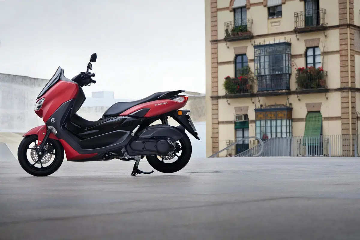 Yamaha NMAX 125 (11)