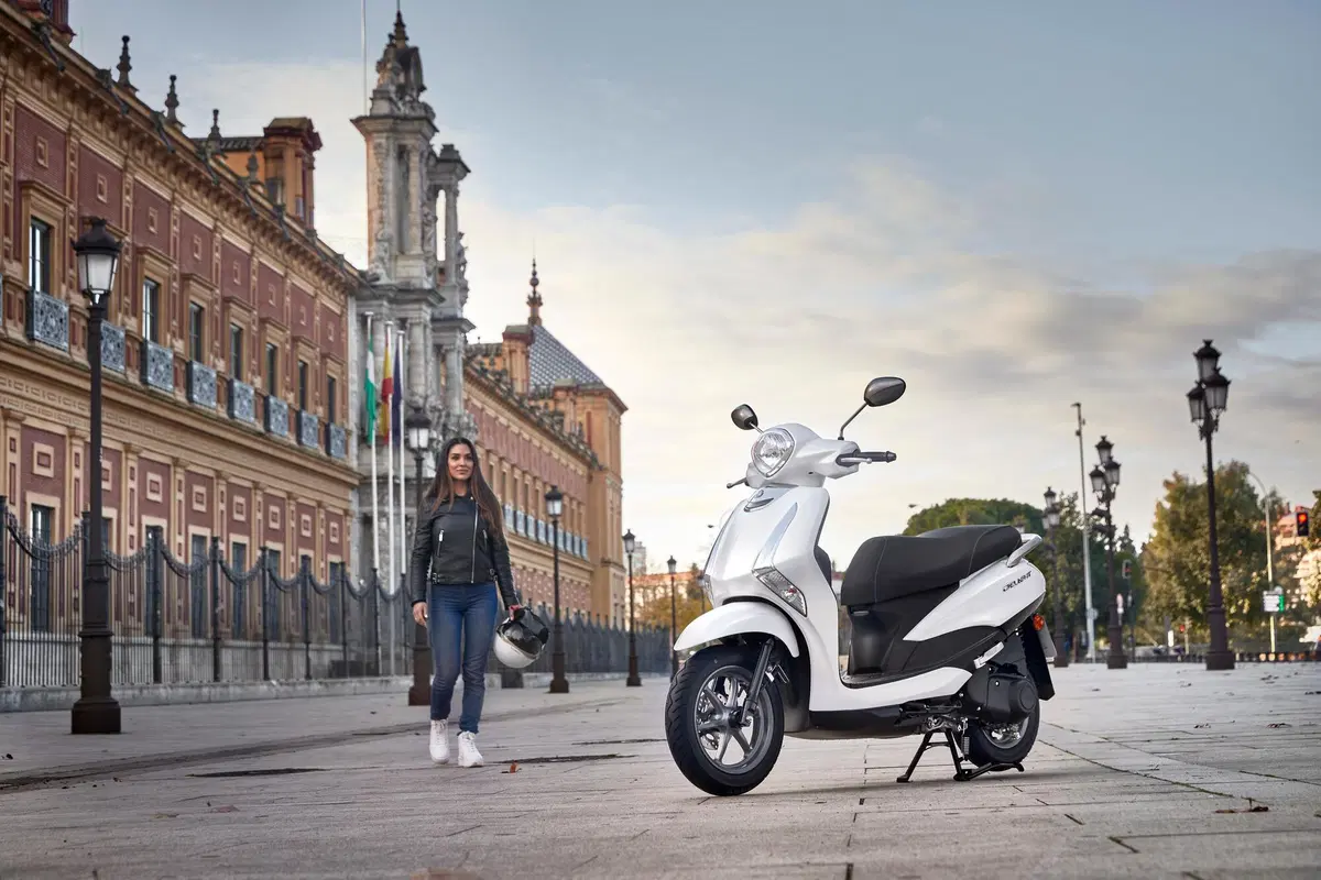 Yamaha D'Elight 125 (12)