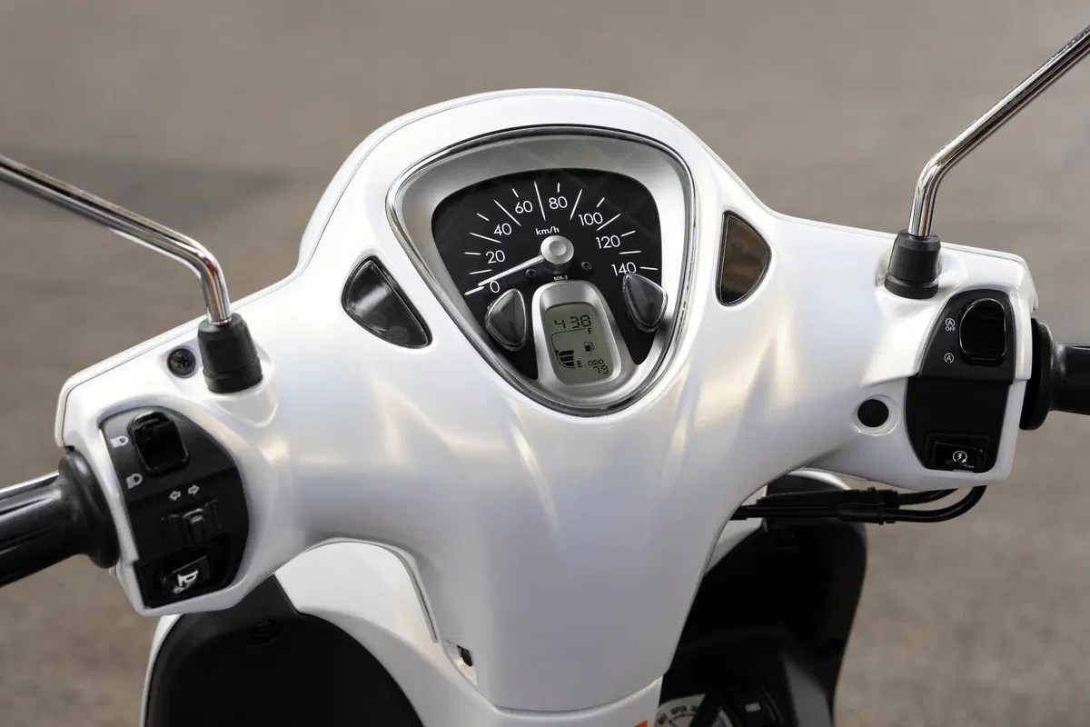 Yamaha D'Elight 125 (19)