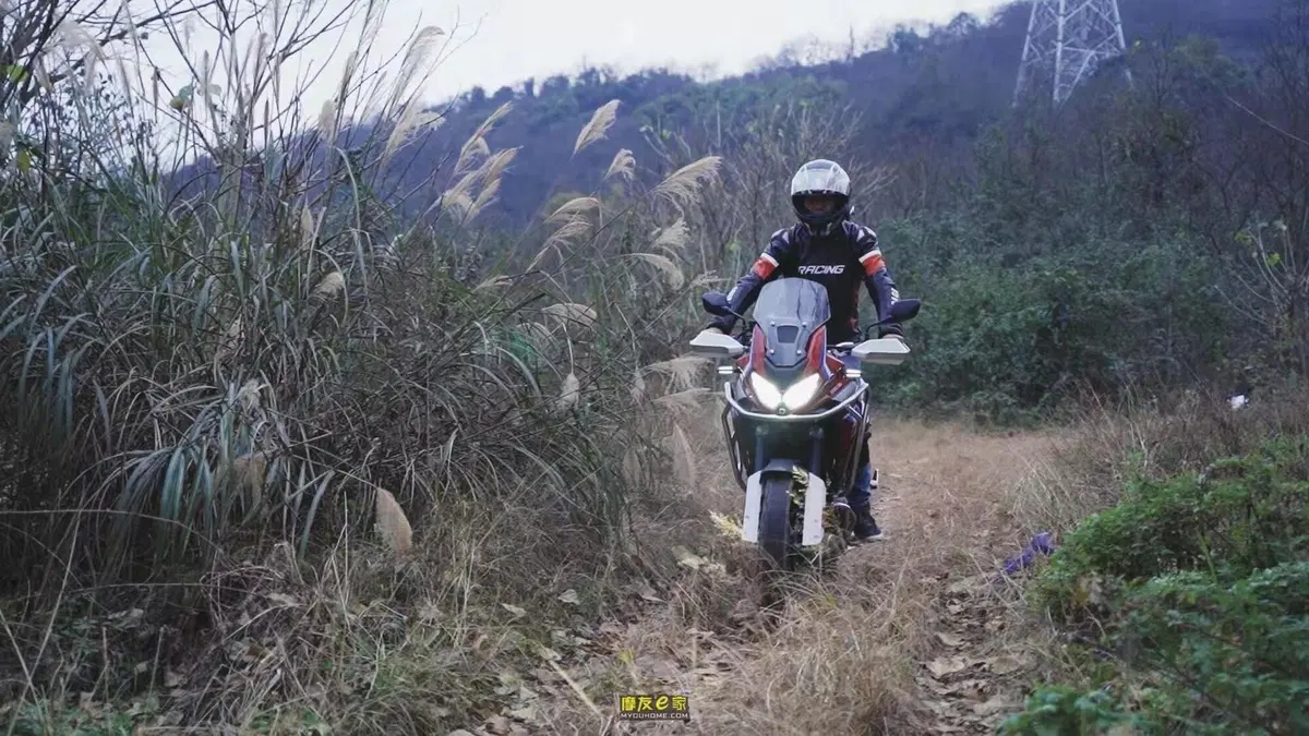 L'Africa Twin 500 è fatta in Cina e si chiama Hengjian Dahaidao (22)