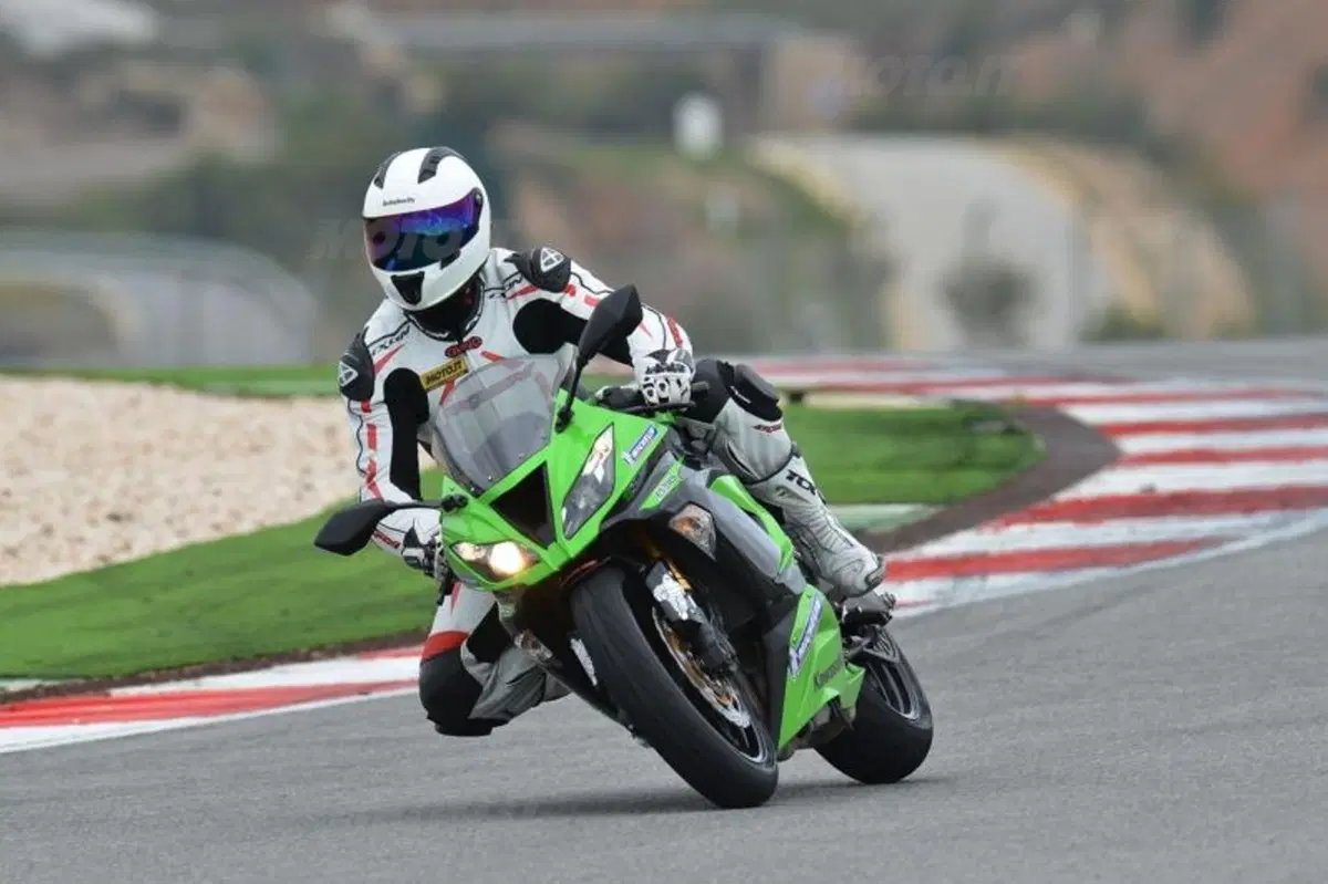 Michelin Pilot Power Supersport e Pilot Power 3 (18)