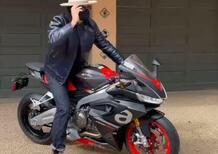 L’Aprilia RS660 a Hollywood: Orlando Bloom ne ha voluta una [VIDEO]