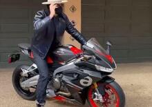 L’Aprilia RS660 a Hollywood: Orlando Bloom ne ha voluta una [VIDEO]