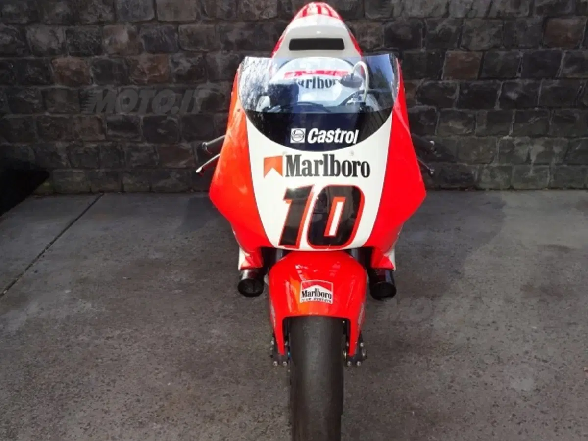 Avete 200.000 $ per una Yamaha 500 da GP? (5)