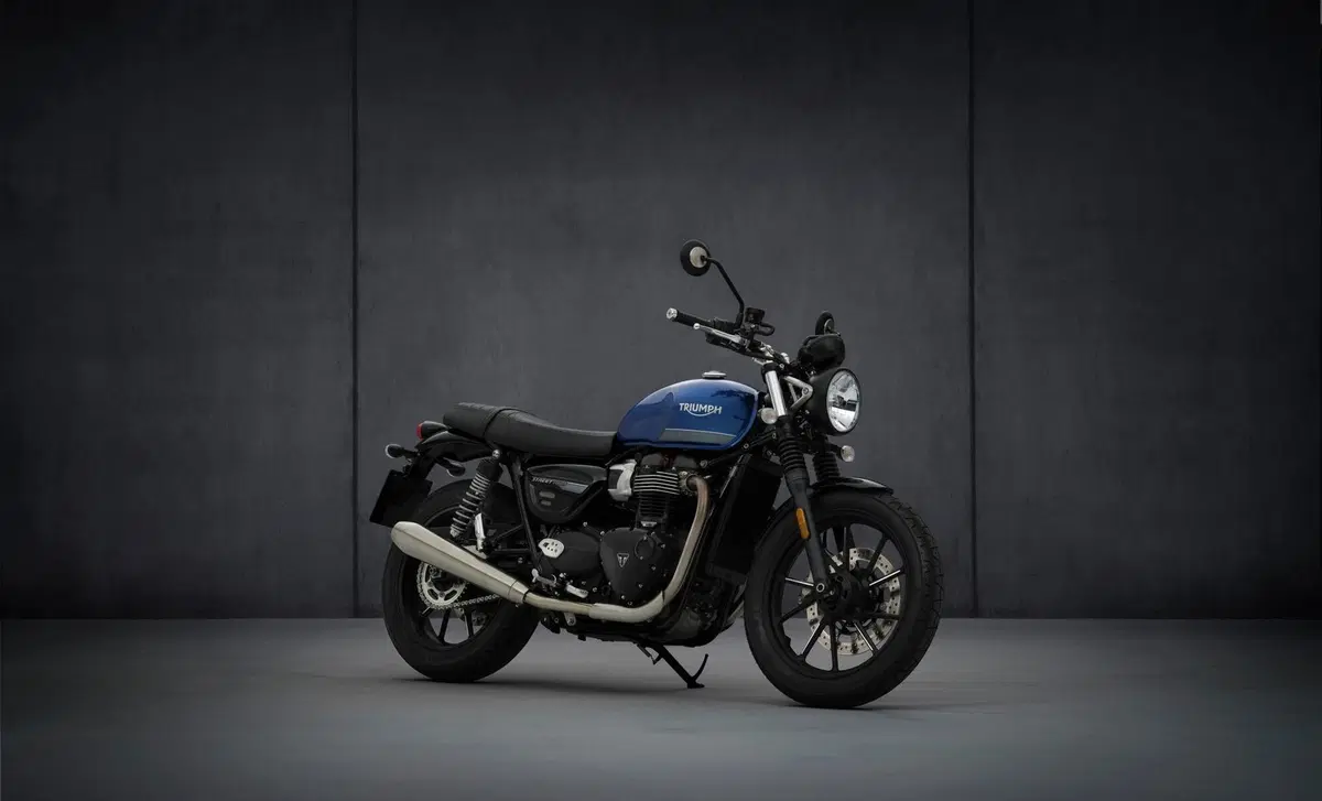 Triumph Street Twin Street Twin 900 (2021 - 22) (2)