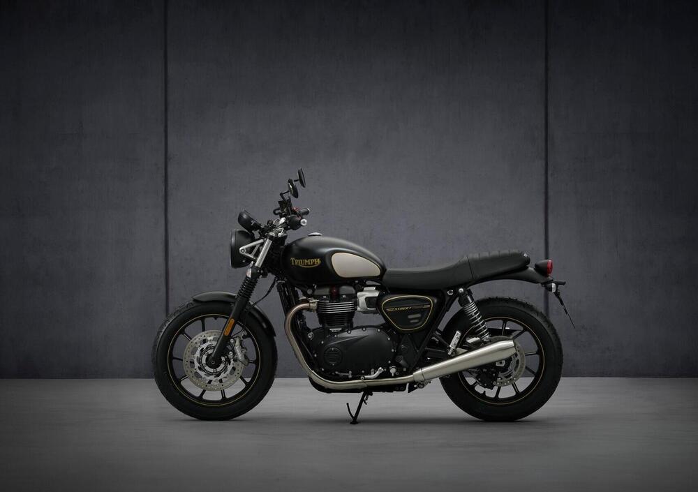 Triumph Street Twin 900 (2021 - 22) (4)