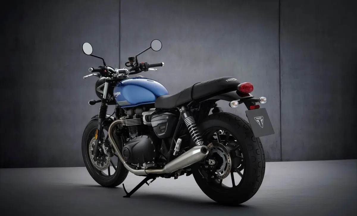 Triumph Street Twin Street Twin 900 (2021 - 22) (8)
