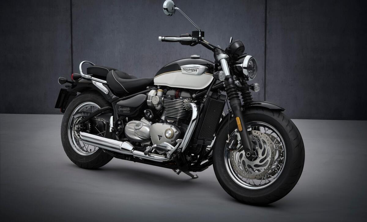 Moto triumph online 1200 bonneville