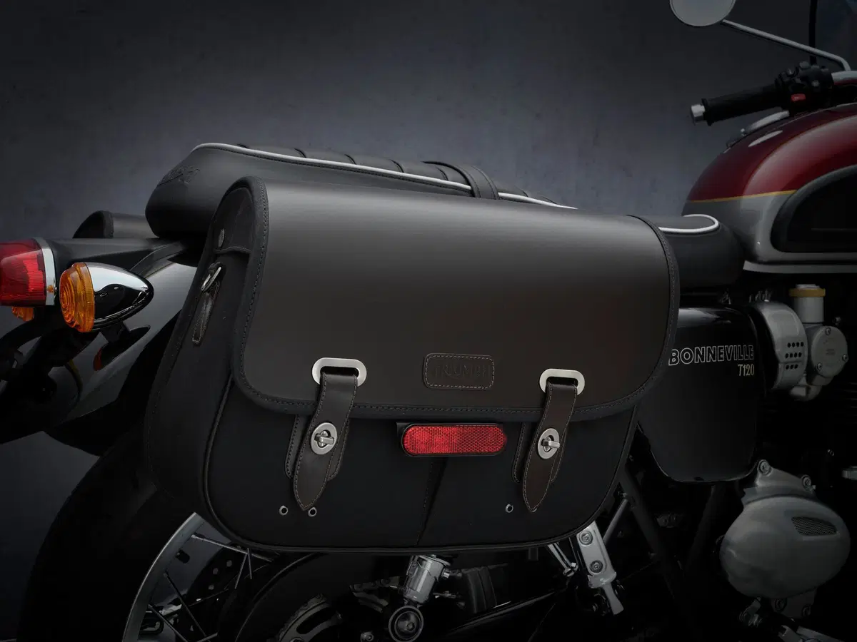 Triumph Bonneville T 120 e T 120 Black 2021 (70)