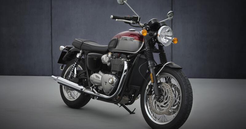 Triumph Bonneville T120 e T120 Black 2021