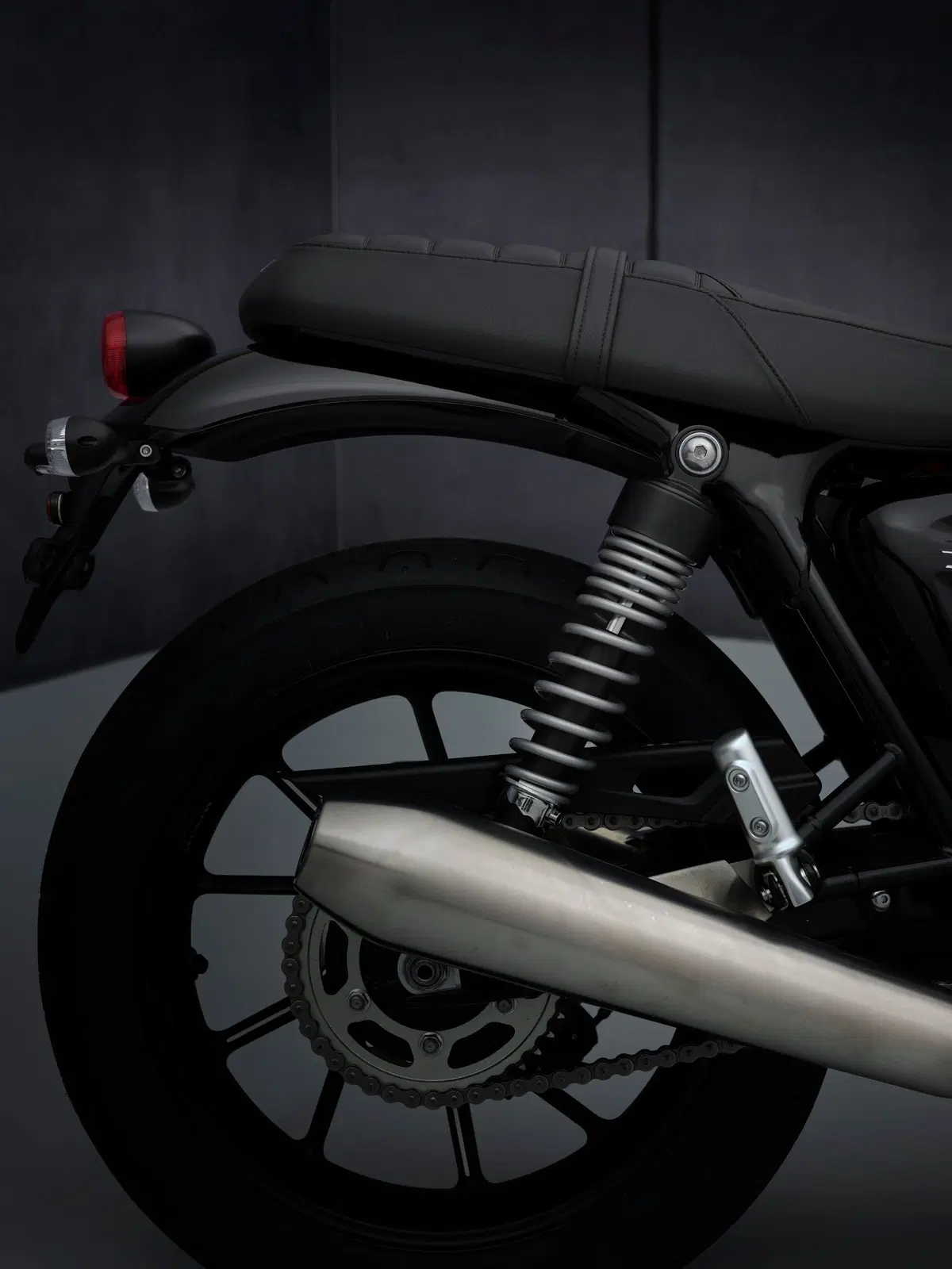  Triumph Street Twin 2021  (8)