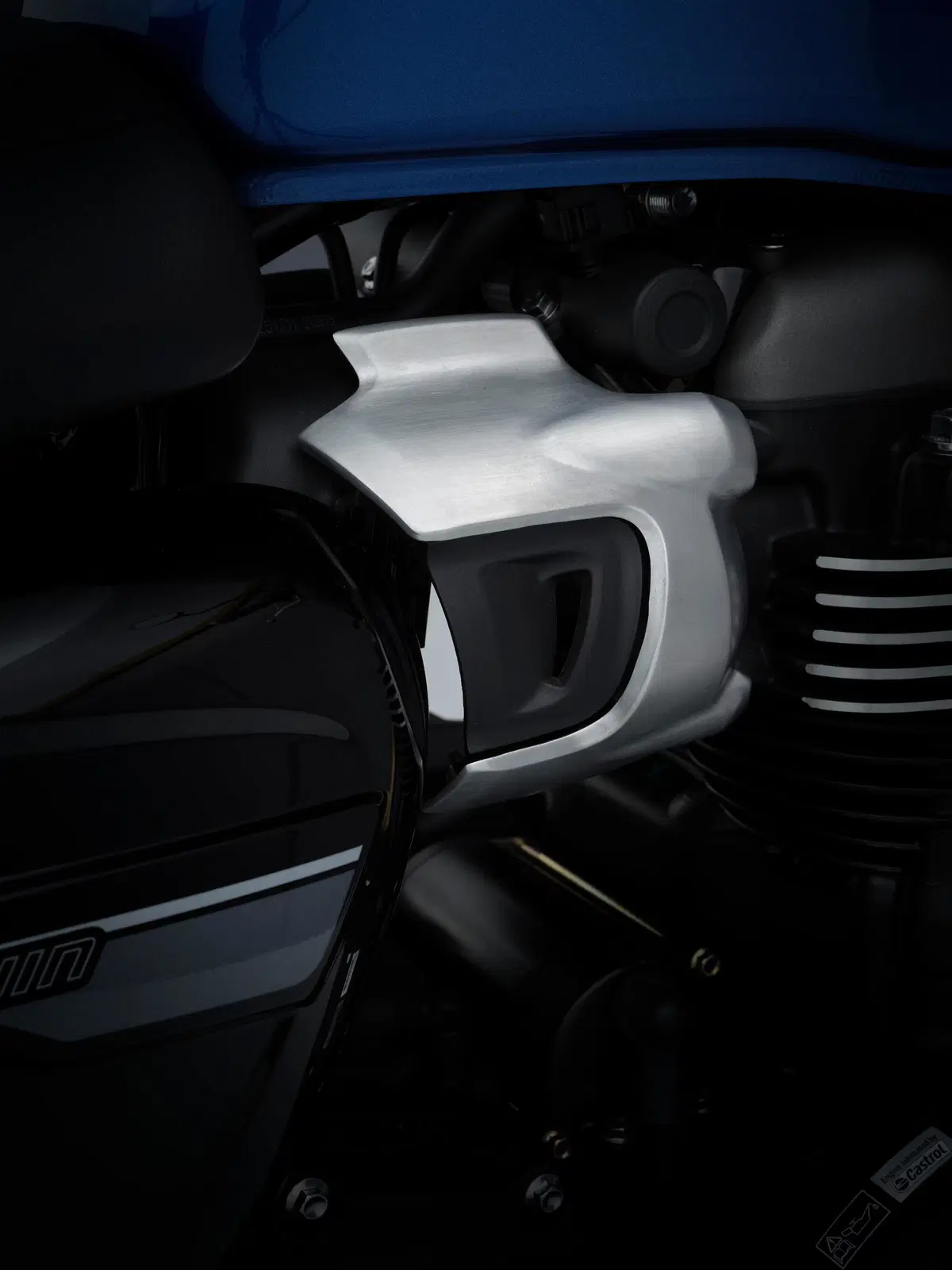  Triumph Street Twin 2021  (36)