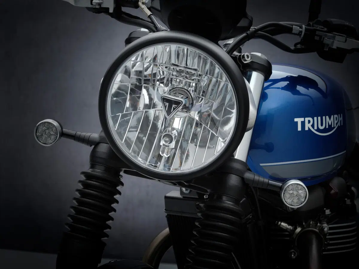  Triumph Street Twin 2021  (37)