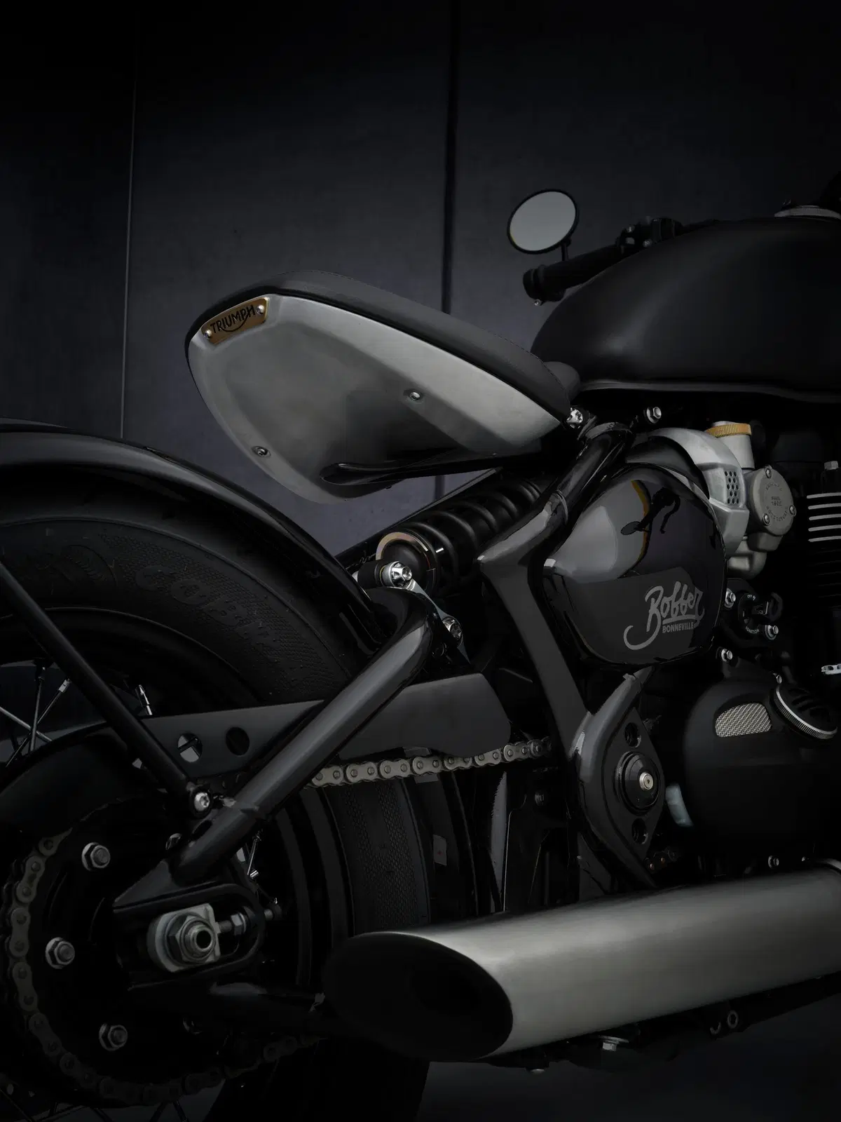 Triumph Bonneville Bobber 2021 (7)