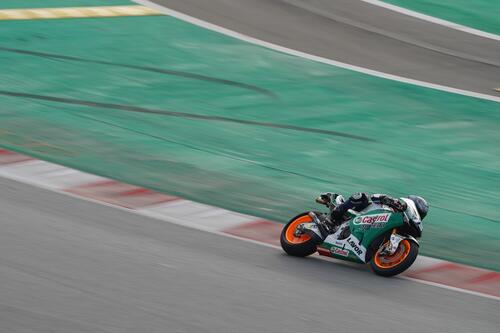 MotoGP. I piloti spagnoli (e qualche intruso) a Barcellona sulle moto sportive [GALLERY] (3)