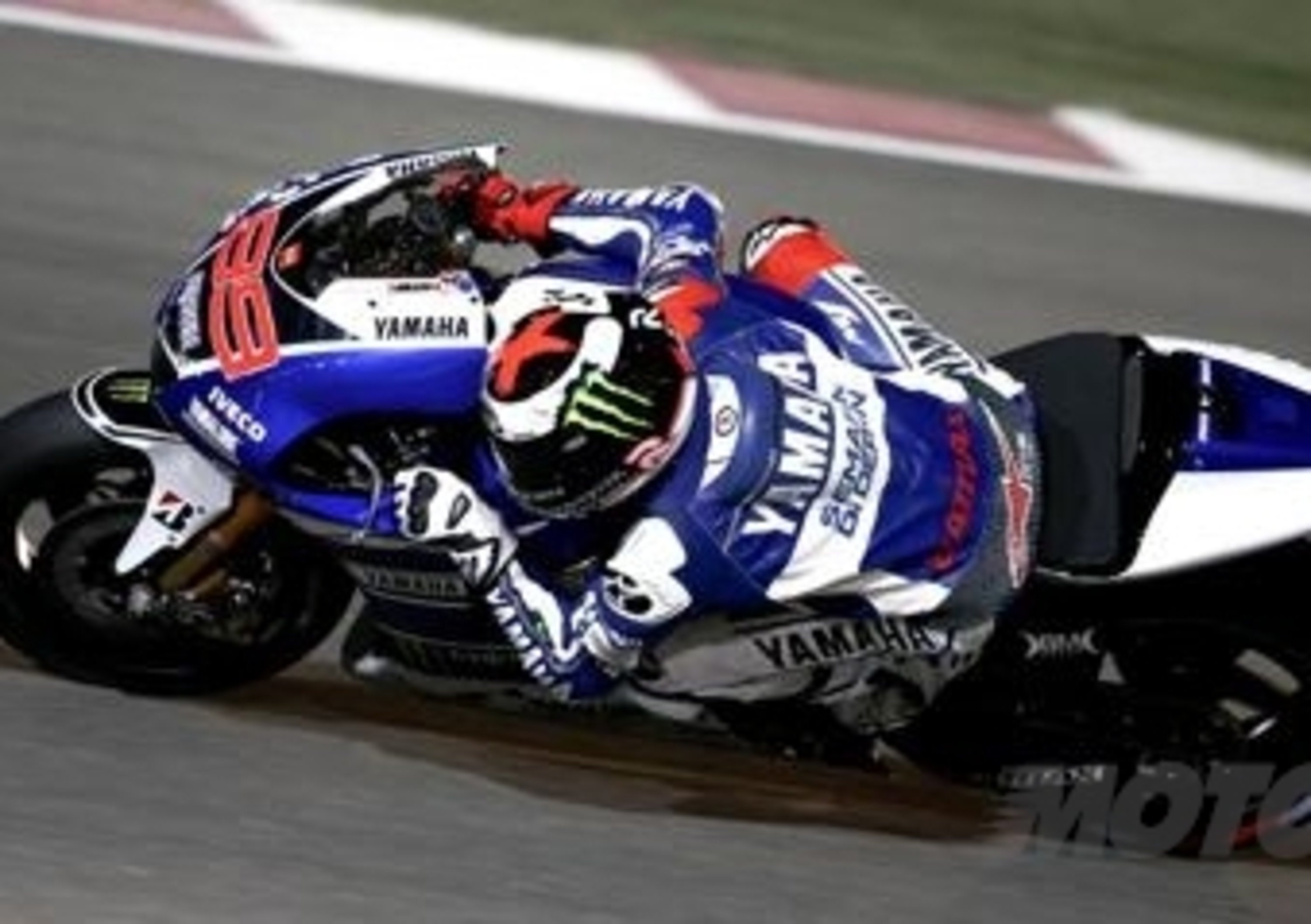 MotoGP. Lorenzo conquista la prima pole stagionale del GP del Qatar