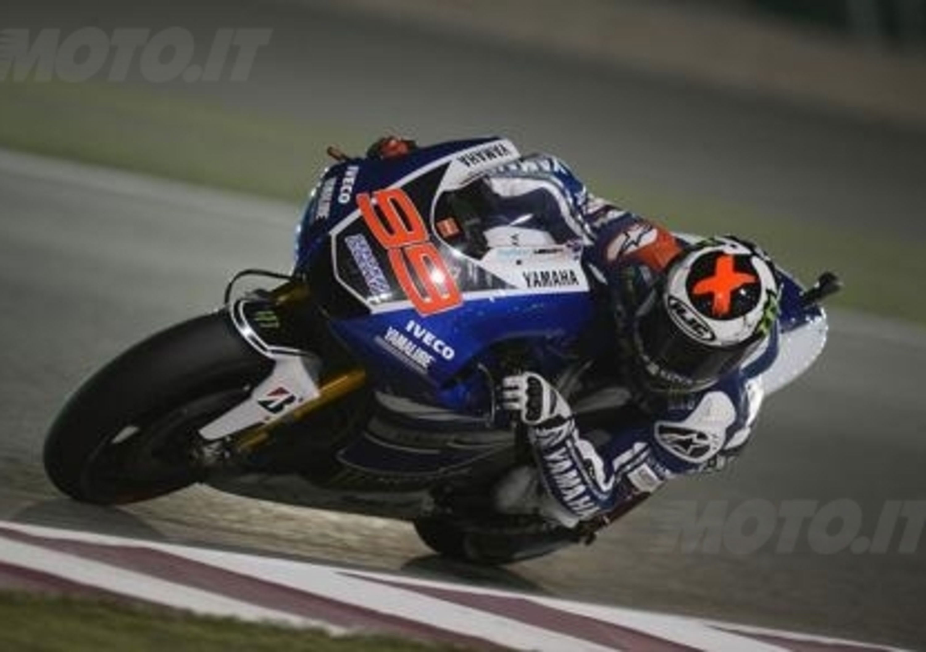 MotoGP: Lorenzo in fuga nel GP del Qatar, che rimonta Rossi!
