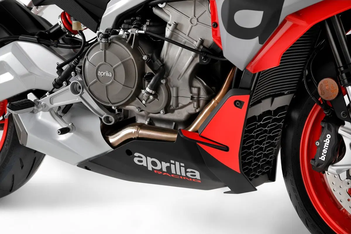 Aprilia Tuono 660 Piccola regina