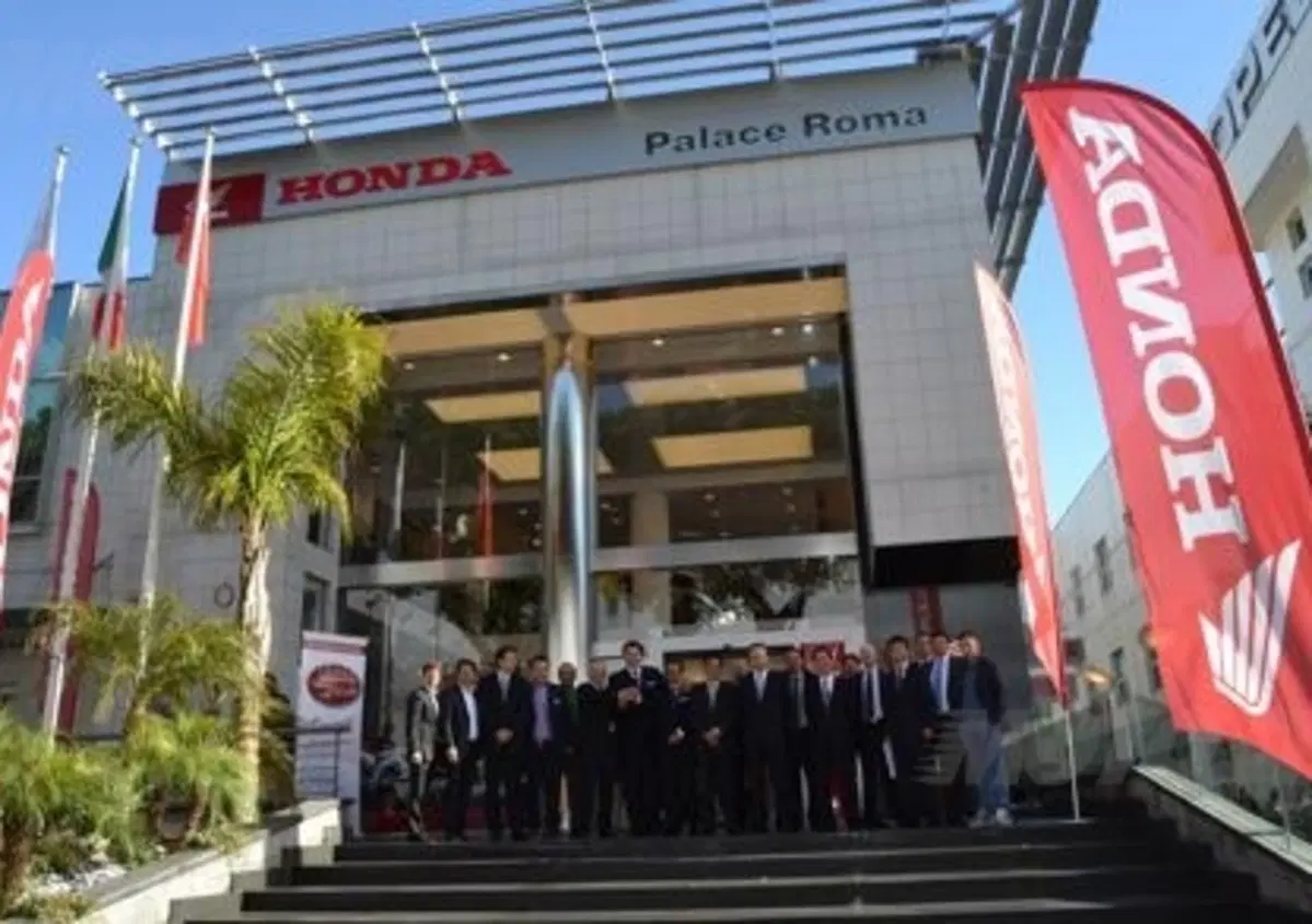 Honda Palace Roma: "La pi&ugrave; bella concessionaria Honda al mondo"