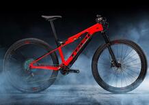 Trek presenta la E-Caliber, peso piuma da cross country