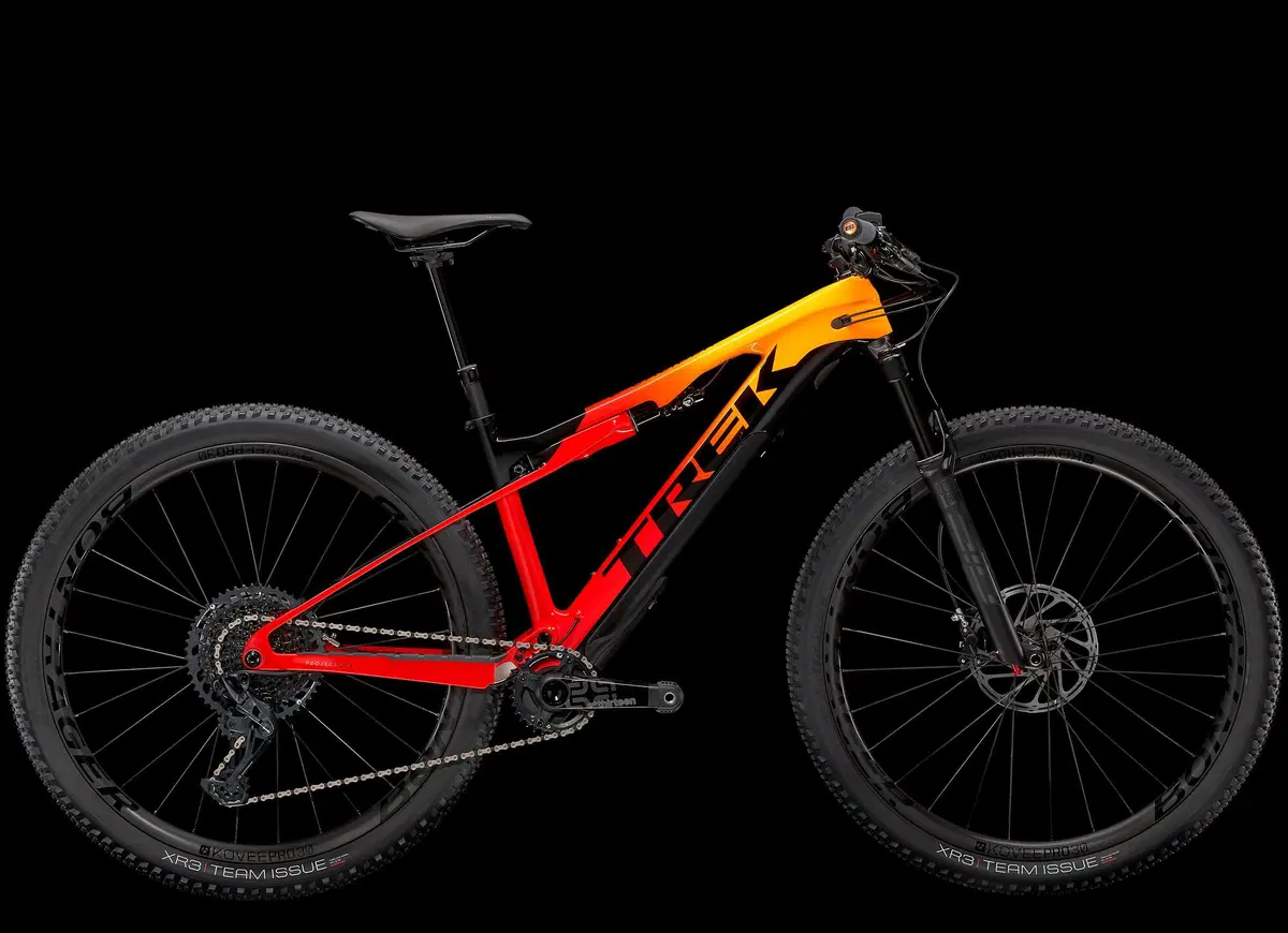 Trek presenta la E-Caliber, peso piuma da cross country (12)